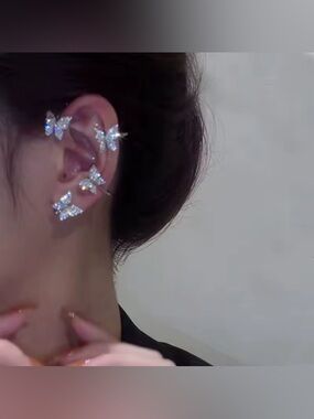 Korean Vintage Sparkling Butterflies Ear Clips Set of 2